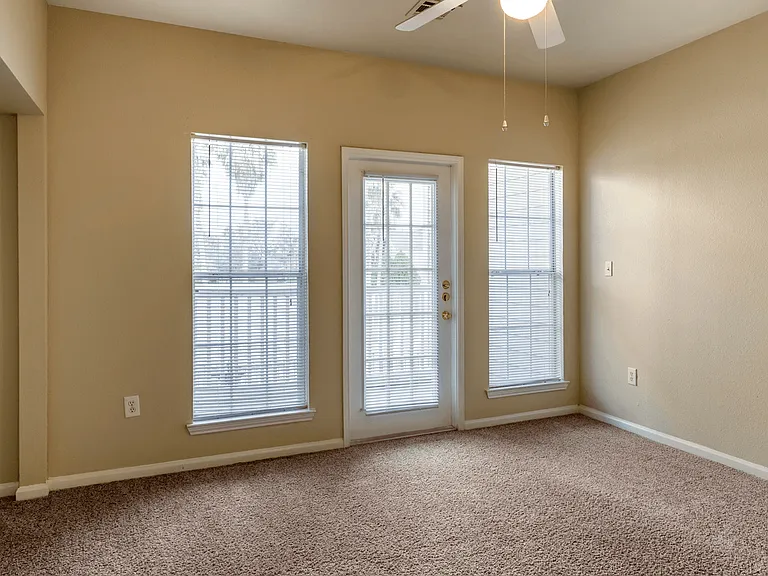 City Parc II at West Oaks Apartments — Photo 24