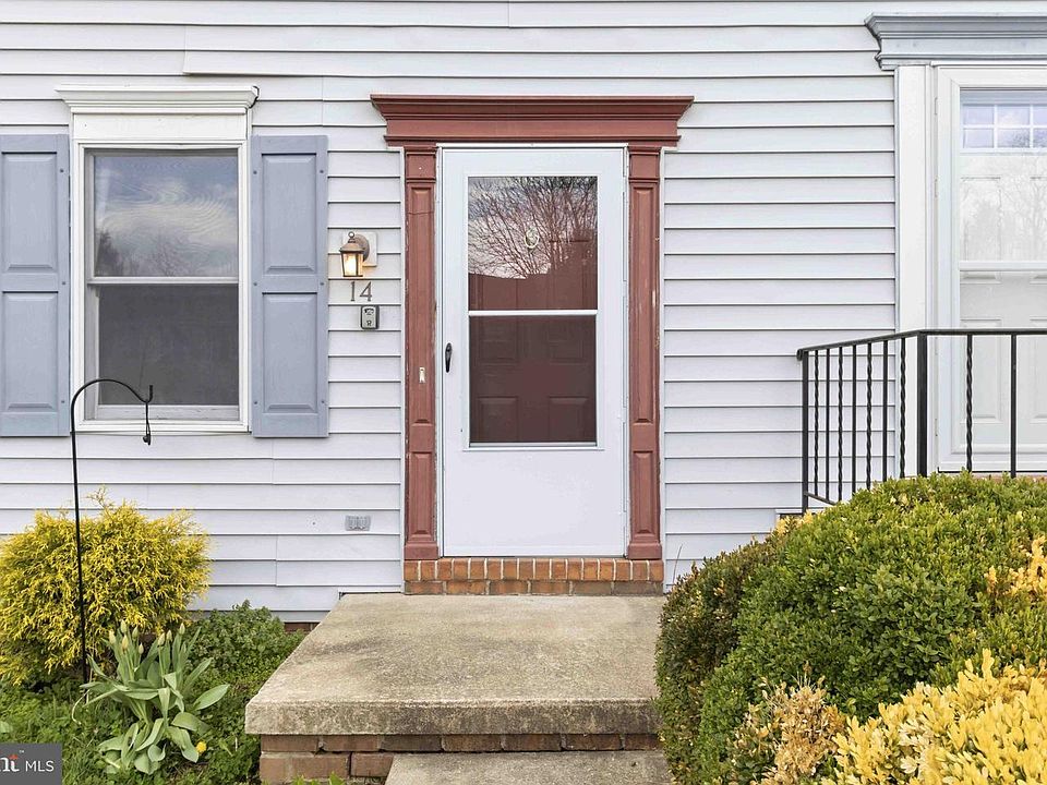 1st image of 14 Cranfield Ct