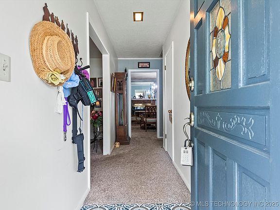 4th image of 1122 SE Greystone Ave