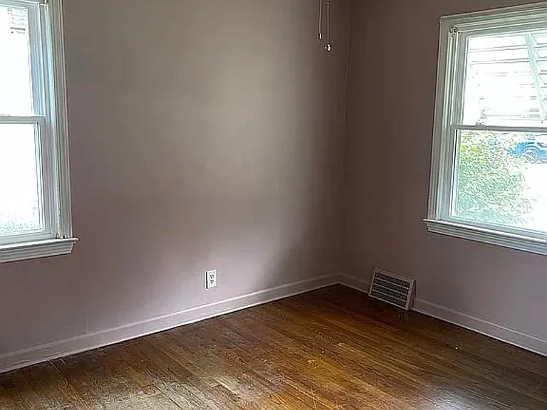 724 Cedarbrook Dr — Photo 9