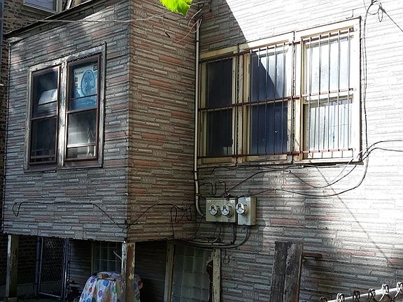 2nd image of 7805 S Marquette Ave