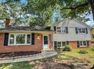 14827 Wood Home Rd, Centreville, VA 20120