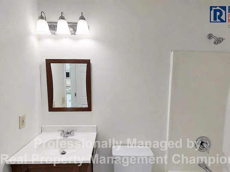 704 Bent Twig Ct — Photo 16