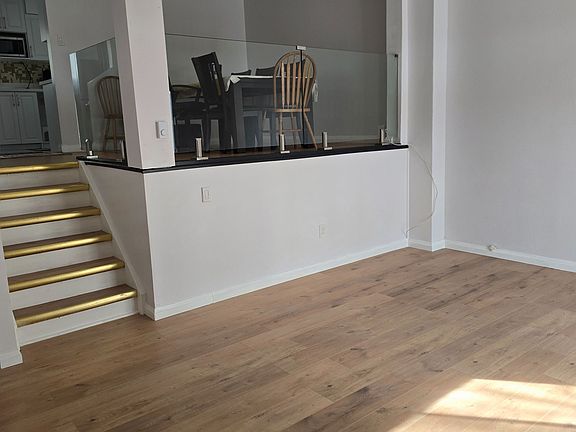 5th image of 141 Galloway Rd Unit 1