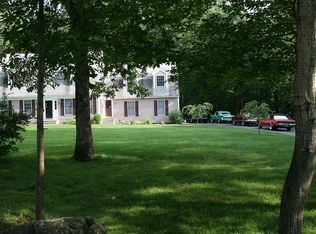 916 Chestnut Tree Hill Rd, Southbury, CT 06488