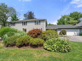 145 E Hill Dr, Cranston, RI 02920