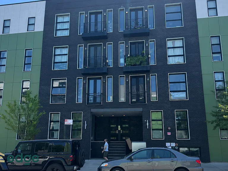 259 Evergreen Ave #1B — Photo 12