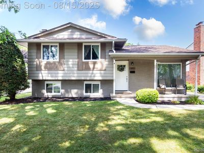 693 Shenandoah Dr, Clawson, MI, 48017