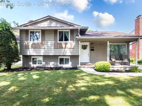 693 Shenandoah Dr, Clawson, MI 48017