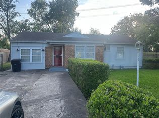 9301 Chesterfield Dr, Houston, TX 77051