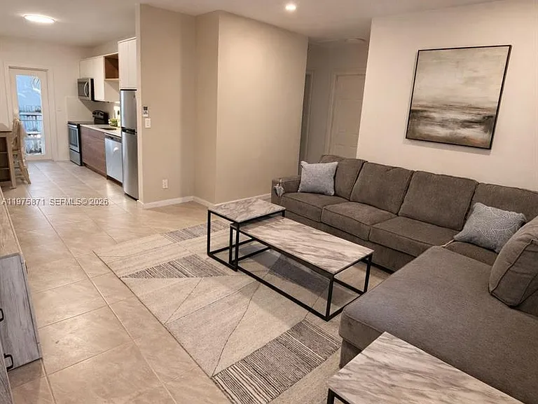 7800 NE 10th Ct #2 — Photo 2