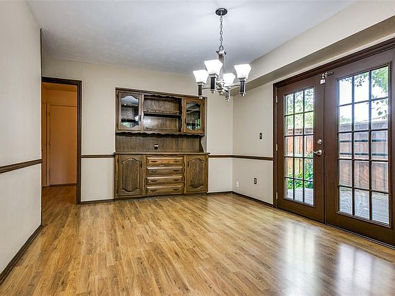 5th image of 9622 Milltrail Dr