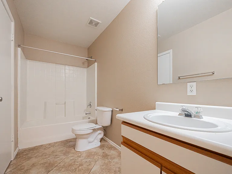 6413 W Elwood St — Photo 11