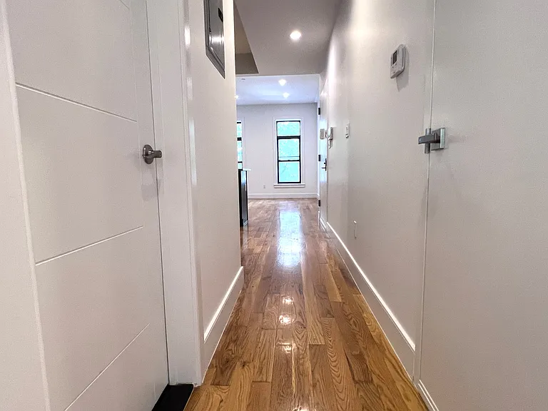 184 Kosciuszko St #3 — Photo 4