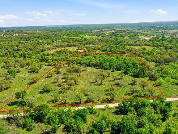 2nd image of 827 Erwin Rd