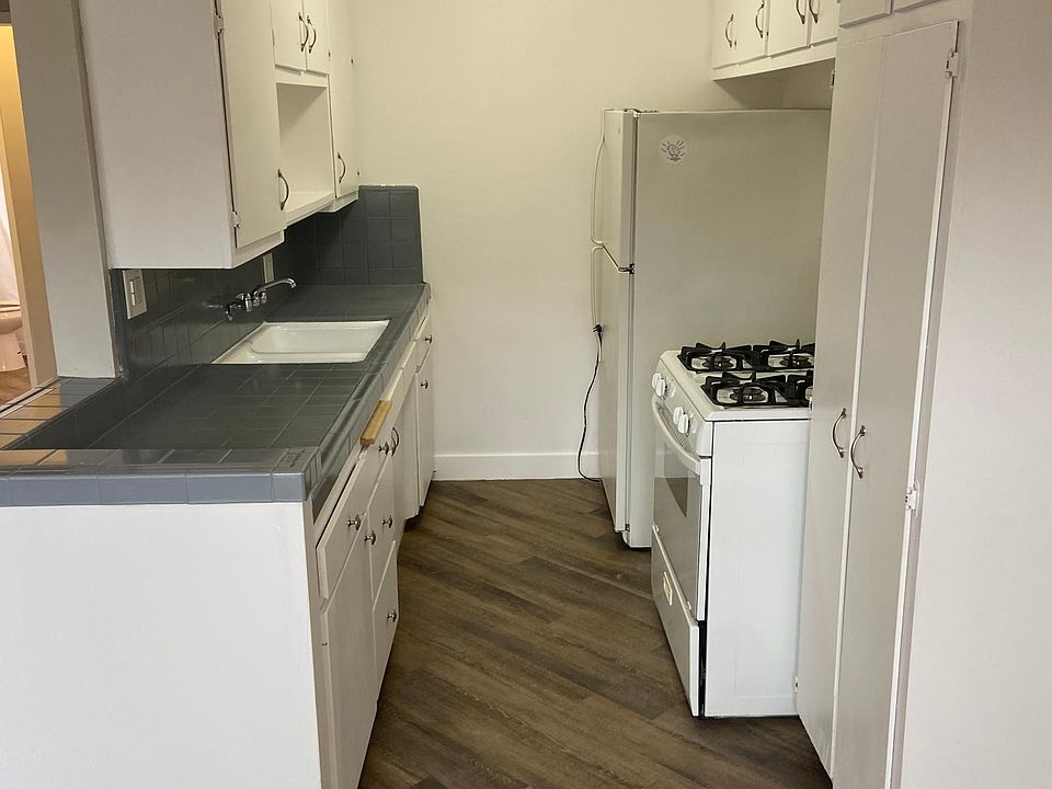 1st image of 1635 N Hobart Blvd #6