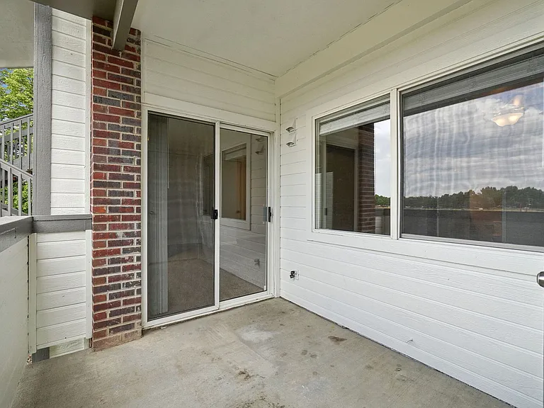Pinecone Apartments — Photo 22
