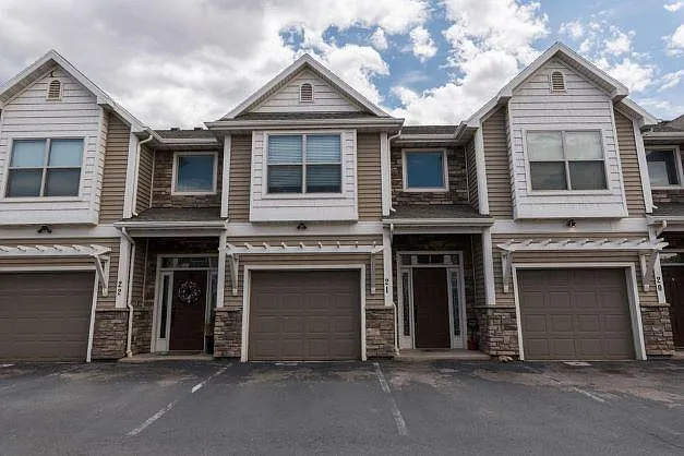 1288 N North Cedar Blvd — Photo 1