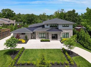 9147 Clayton Rd, Saint Louis, MO 63124