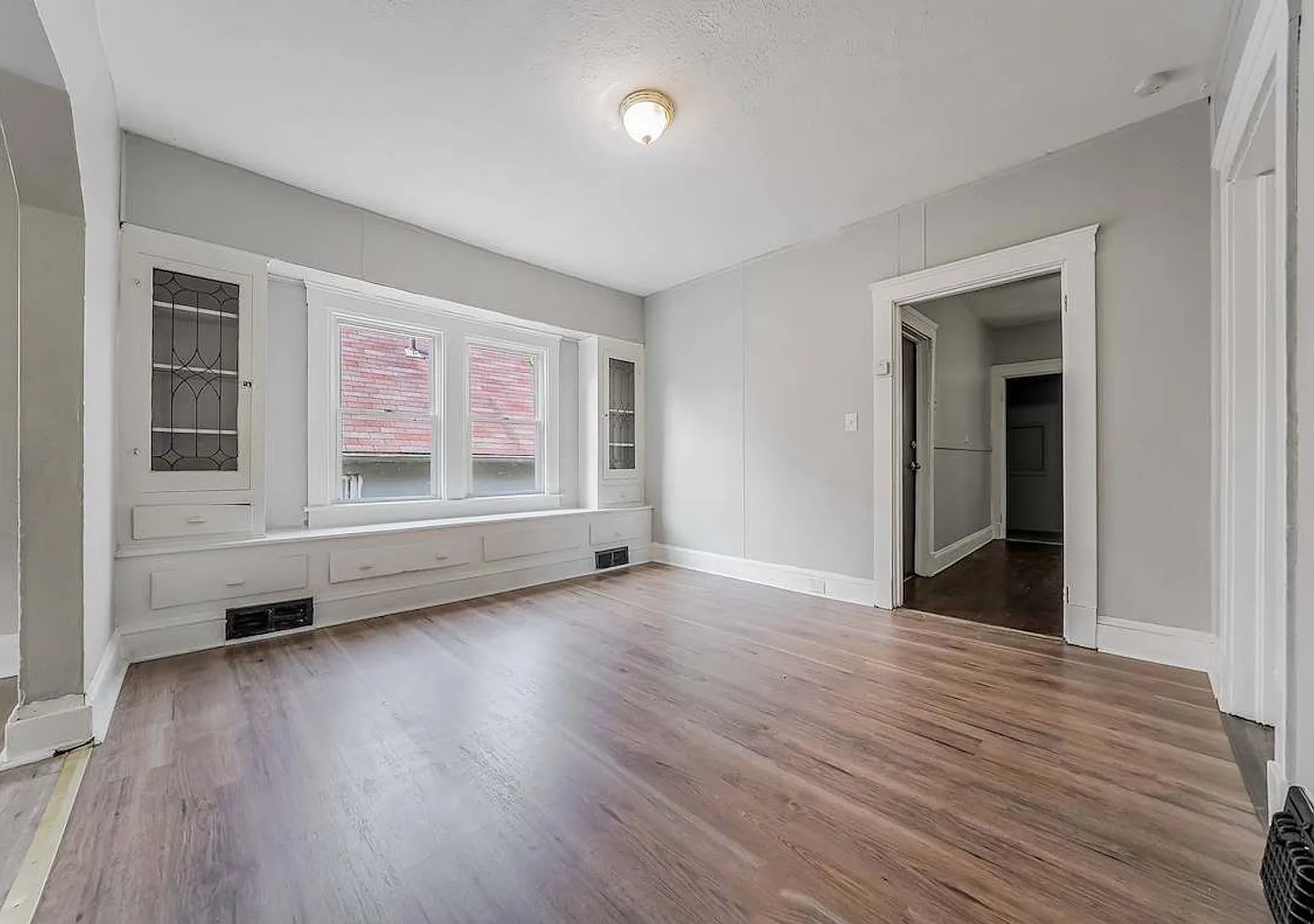 3484 W 58th St — Photo 1