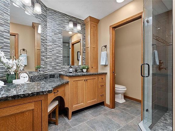 5th image of 408 Merrick Dr