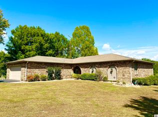 71 Greenapple Dr, Gilbertsville, KY 42044