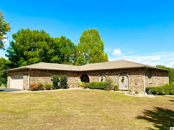 71 Greenapple Dr, Gilbertsville, KY 42044