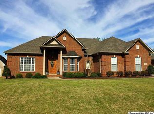 132 Hedgestone Dr, Huntsville, AL 35806