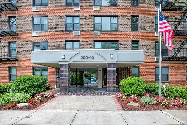 Sold by Square Realty Global Inc | media 1