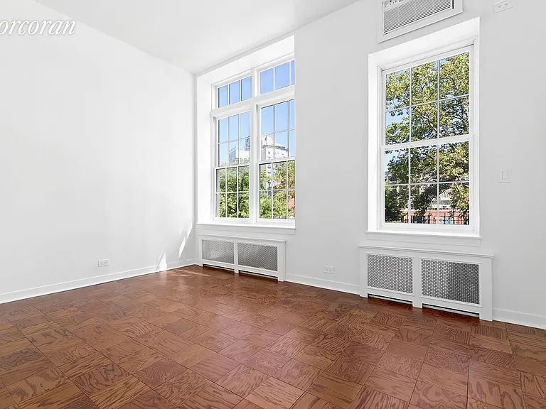 30 Horatio St #2A — Photo 1