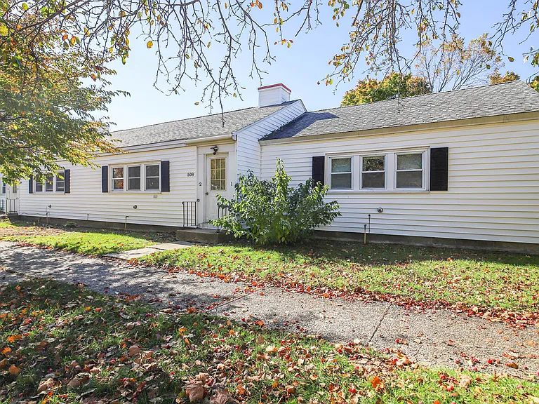 504 Saint John St #2 — Photo 34