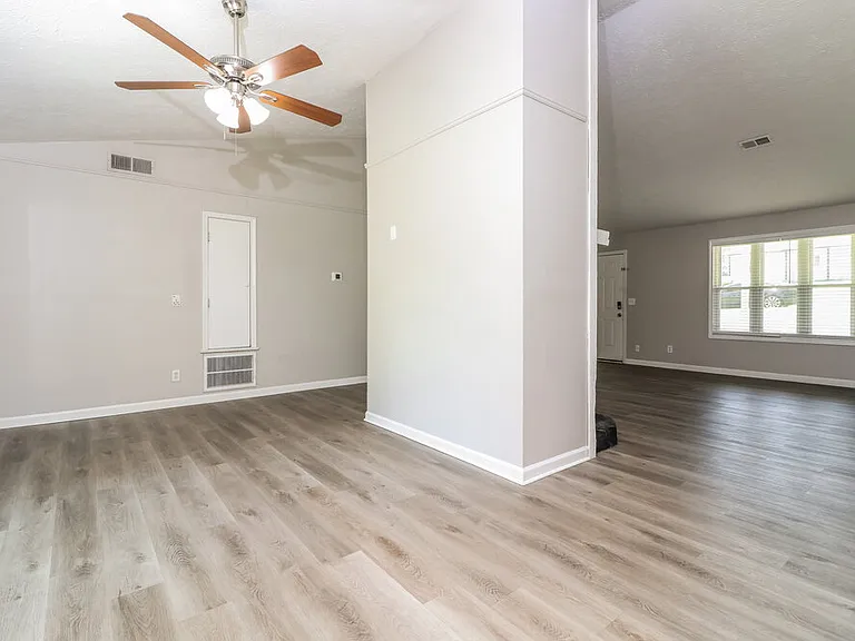 3000 Owens Meadow Dr NW — Photo 8