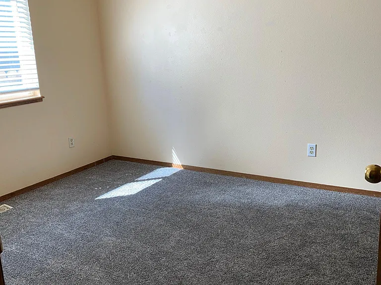 398 Sagewood Dr — Photo 3