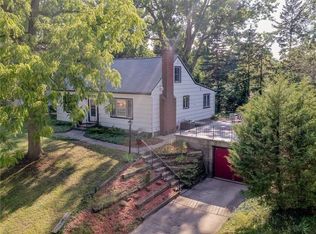 55 Oakmount Dr, Rochester, NY 14617