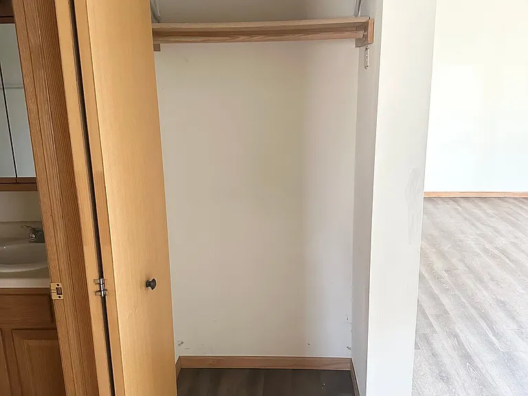 Arbor Heights Apartments — Photo 10