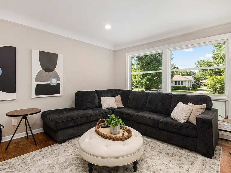 3022 Elmhurst Ave — Photo 7