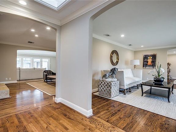 5th image of 7538 Baxtershire Dr