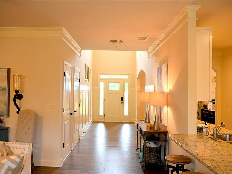 5730 Lanier Valley Pkwy — Photo 14