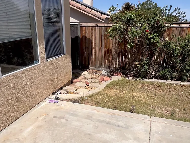 27474 Fallbrook Ct — Photo 21