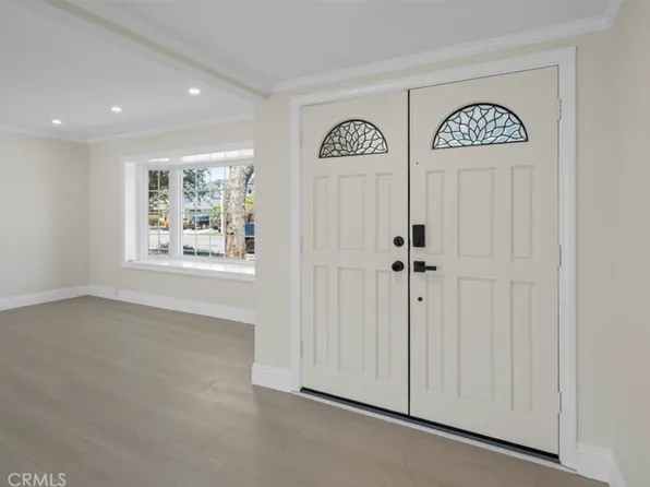 16401 Mercier Ln, Huntington Beach, CA 92647