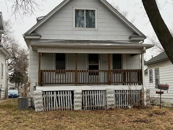1104 Charleston St, Lincoln, NE 68508