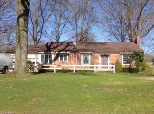 4095 Stratford Rd, Youngstown, OH 44512