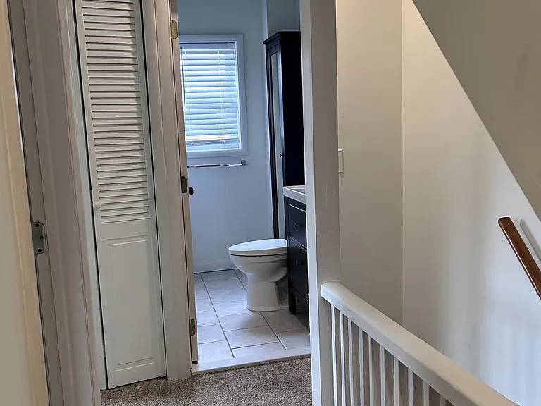 220 Sheas Ter — Photo 18