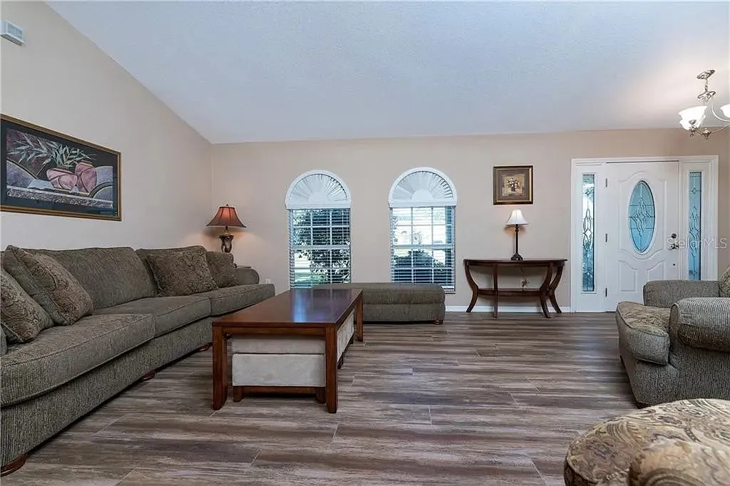 Formal Living Room - 25173 Recife Dr