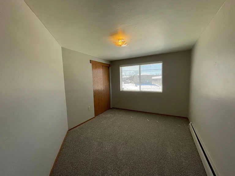 2677 Humboldt Rd — Photo 32