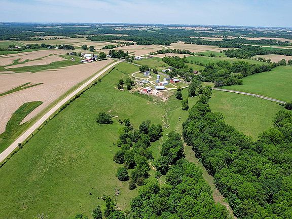 3rd image of 6245 Dutch Hollow Rd