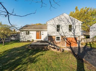 984 Grant St, Bartlett, IL 60103