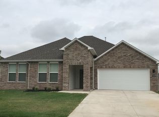 4194 Blossom Ave, Springdale, AR 72764