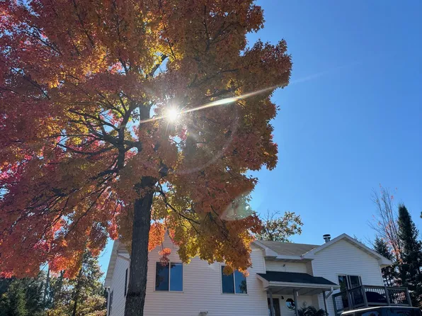 W11443 1st St, Crivitz, WI 54114