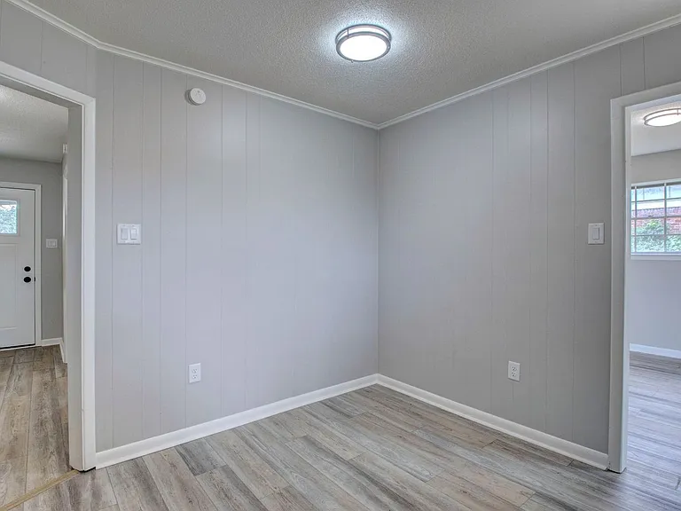 813 W A Ave 8_06152026